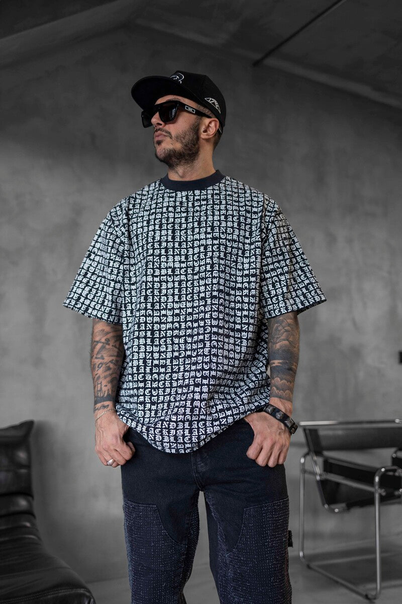 თეთრი მაისური შავი იეროგლიფებით – Full Print Statement T-Shirt, მოდური და ხარისხიანი ზედა მამაკაცისა და ქალისთვის, შესანიშნავი საჩუქარი. ტეთრი შავი იეროგლიფებით